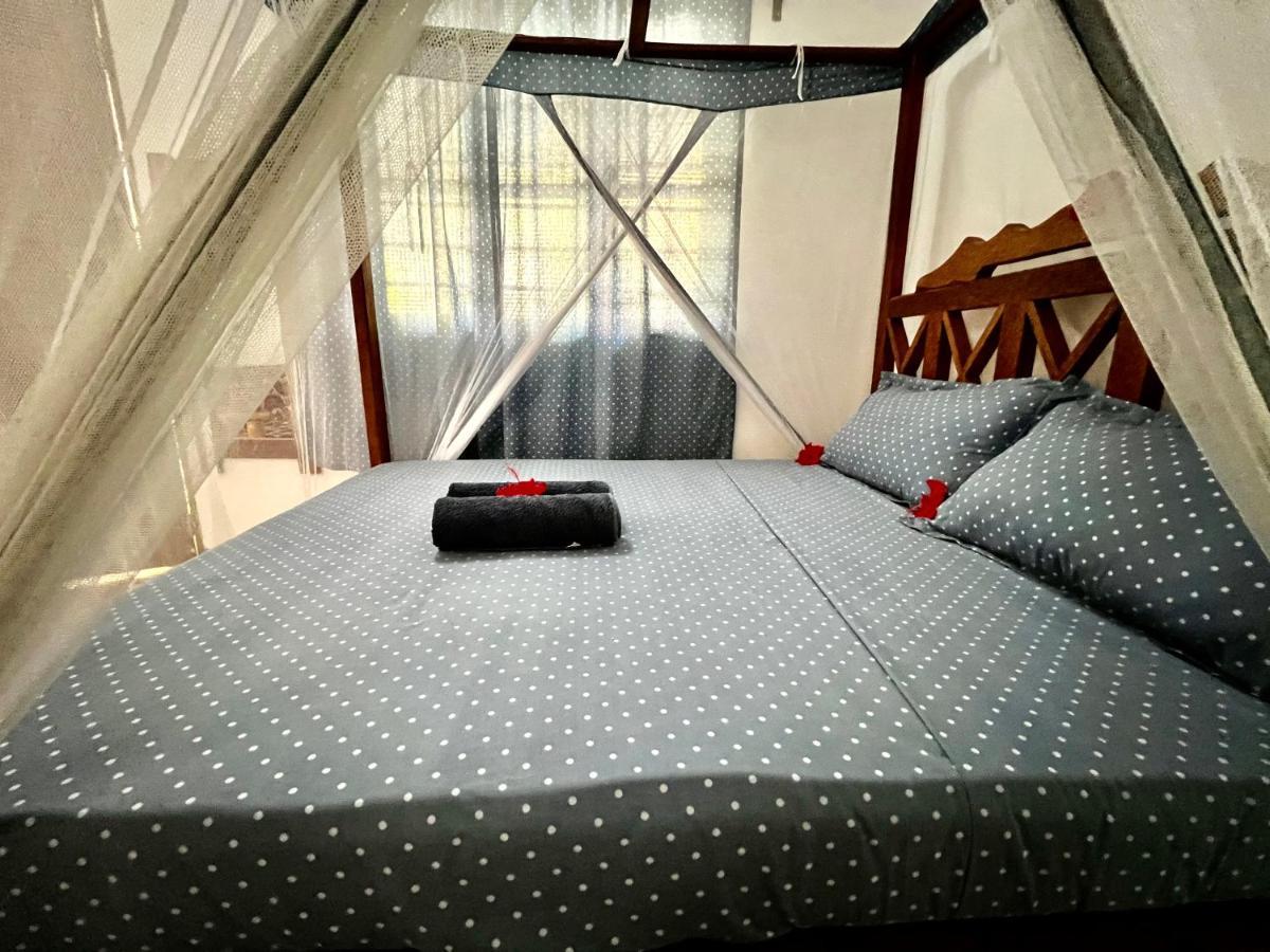 Chikachika Beach B&B Нунгви Экстерьер фото
