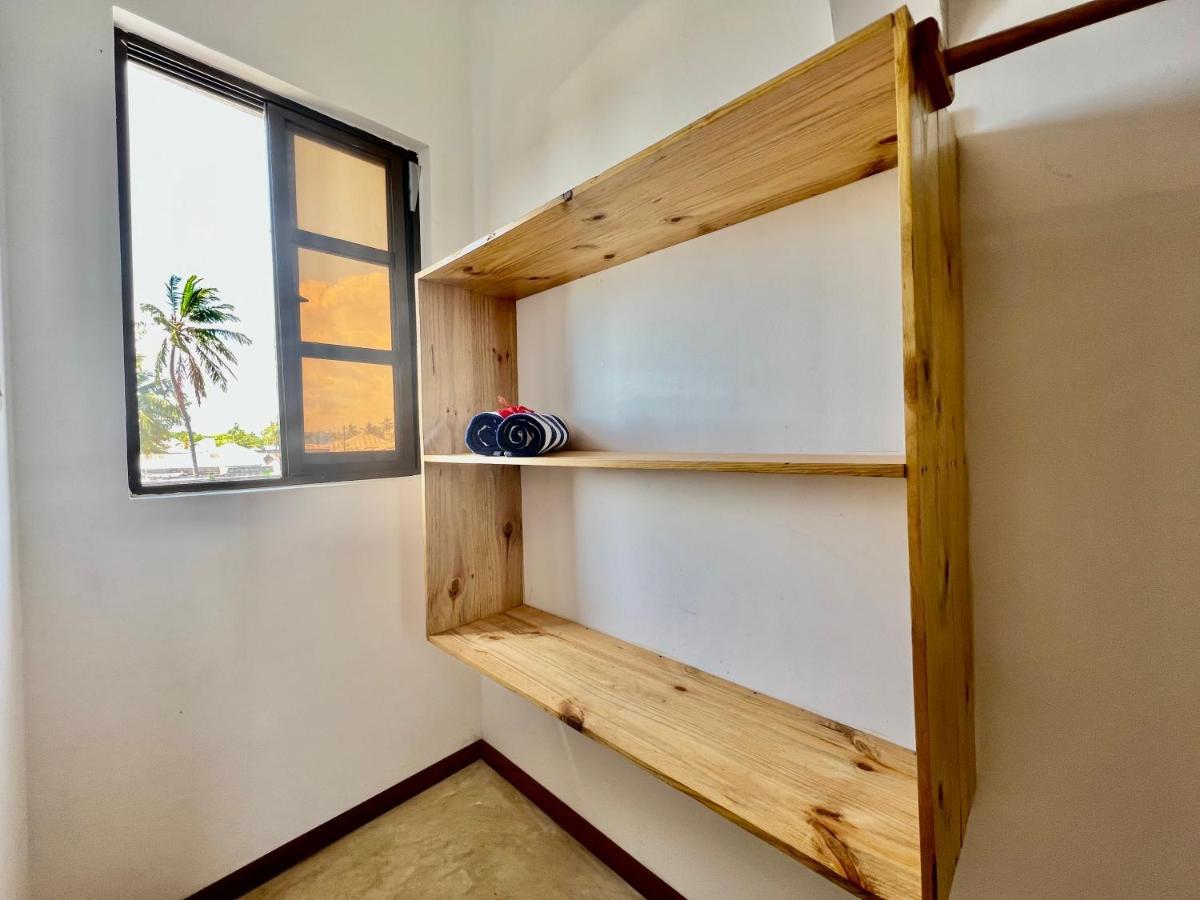 Chikachika Beach B&B Нунгви Экстерьер фото